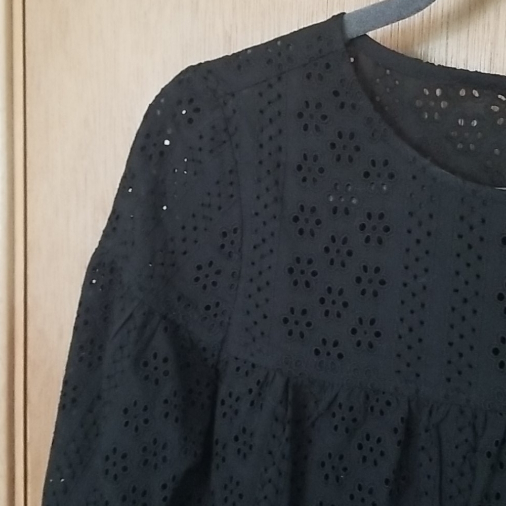 Madewell Black Eyelet Tiered Button Back Shirt xs - Picture 4 of 7